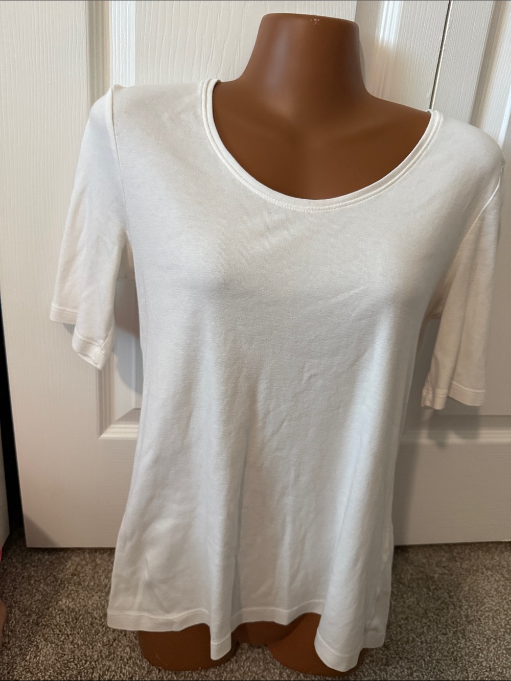 Classic White Scoop Neck Women’s Top